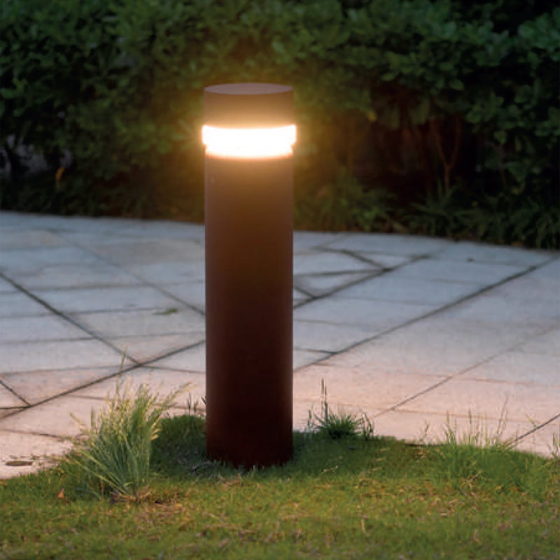 Tall Coin LED Outdoor Bollard Light for Gardens | LightsAndLiving